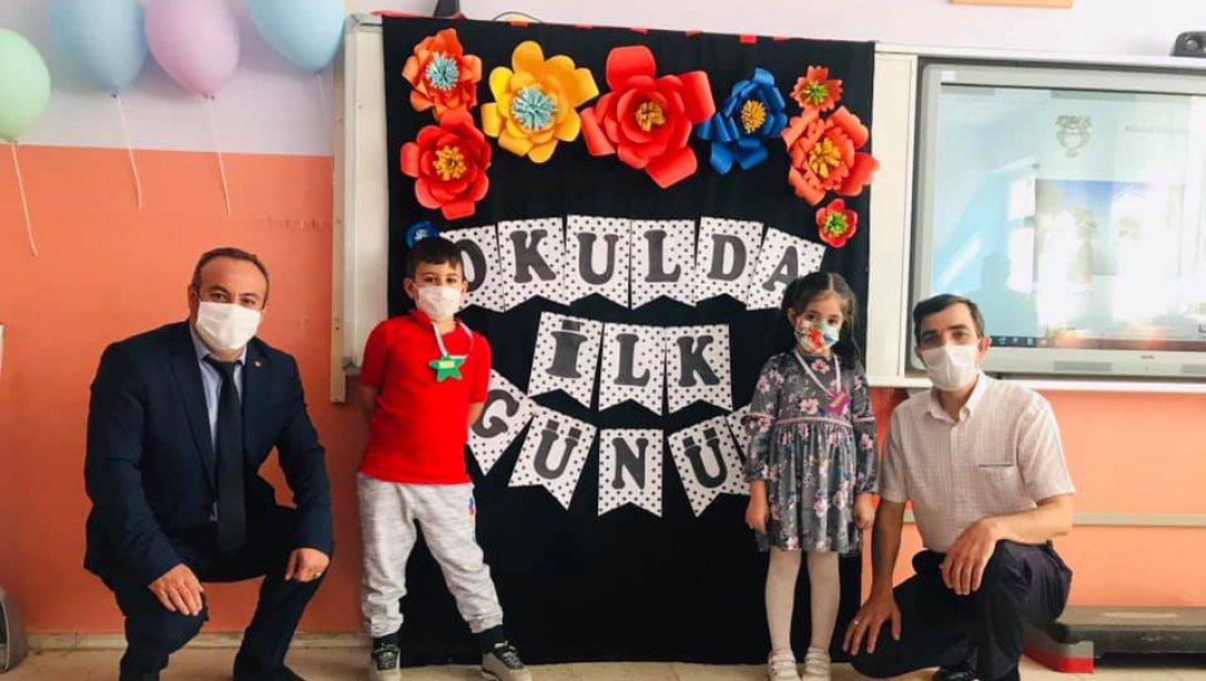 Milli Eğitim Müdürümüz Mevlüt Ergen'den Atatürk ve Aşık Veysel İlkokuluna Ziyaret
