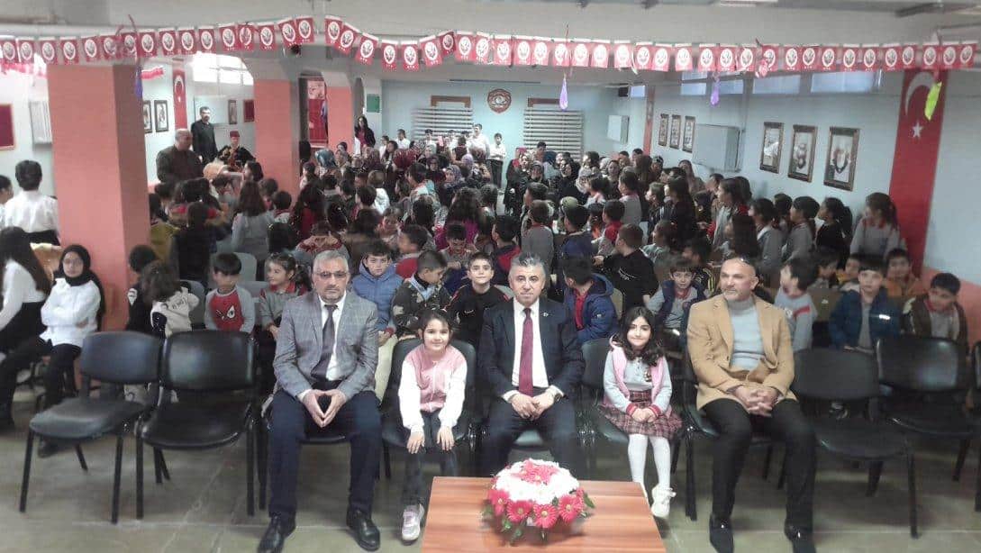 Cumhuriyet İlkokulu HEDEF-Değerler Eğitimi Projesi kapsamında İlçe Milli Eğitim Müdürümüz Sayın Ekrem YURT'un katılımıyla 'Hoş Geldin Ramazan Etkinliği' düzenlendi. 
