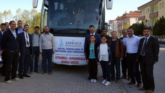 Başarılı Öğrencilerimize Yönelik Bursa, İstanbul, Çanakkale İllerine Gezi Düzenlendi.