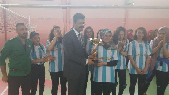 Liseler Arası Kız Voleybol Turnuvası Tamamlandı
