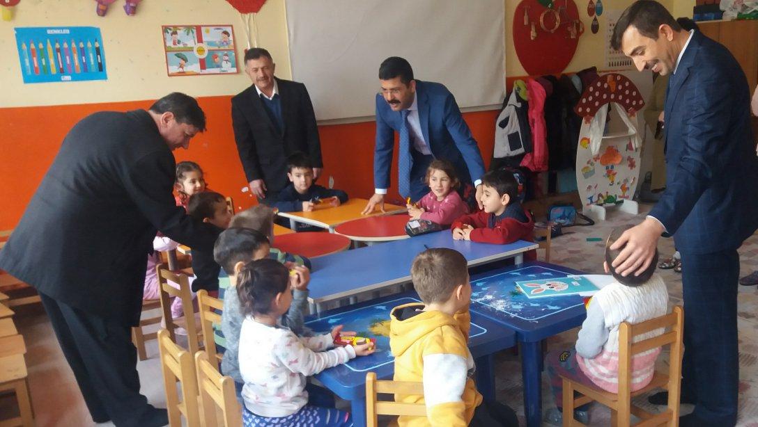 İlçe Kaymakamımız Sayın Akif PEKTAŞ Hürriyet İlkokulunu Ziyaret Etti.