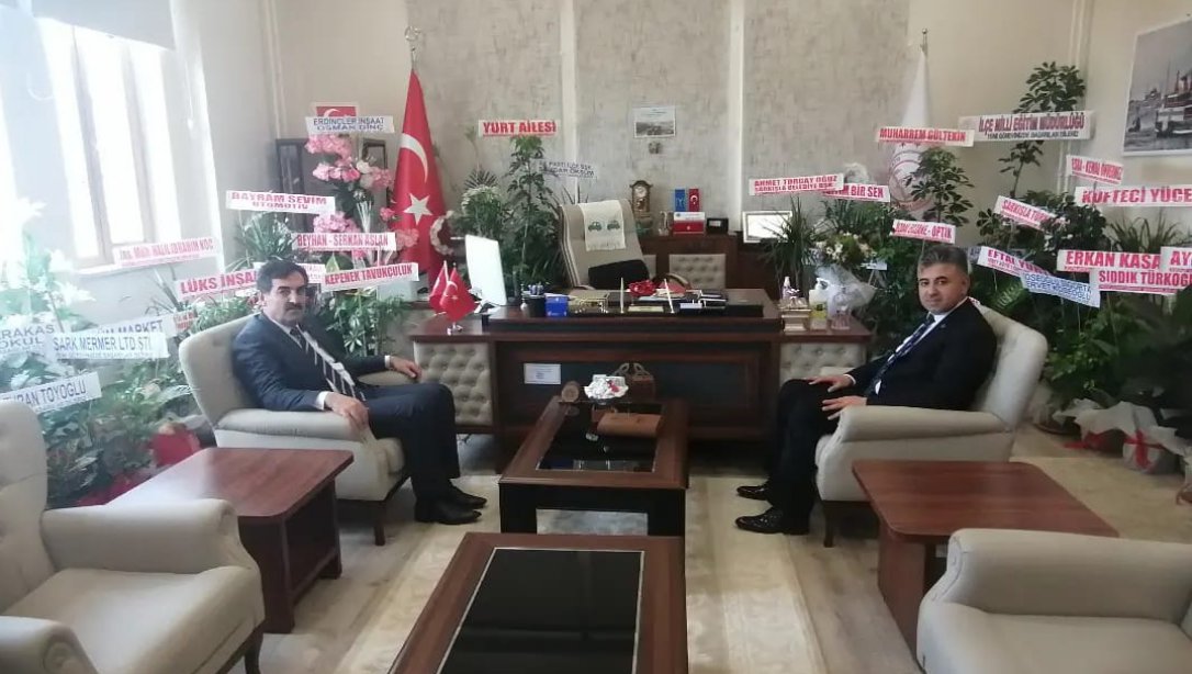 Belediye Başkanımız Sayın Ahmet Turgay OĞUZ Milli Eğitim Müdürümüz Ekrem YURT'a Hayırlı Olsun Ziyaretinde Bulundular