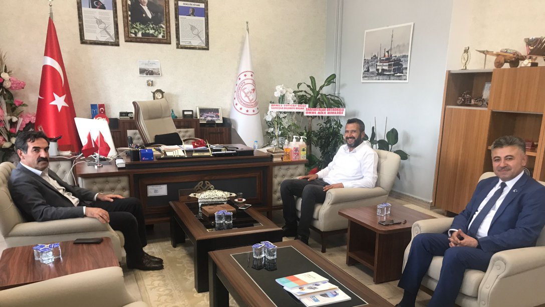 Belediye Başkanı Ahmet Turgay Oğuz ve Ak Parti İlçe Başkanı Serdar Öksüm Kurumumuzu Ziyaret Etti