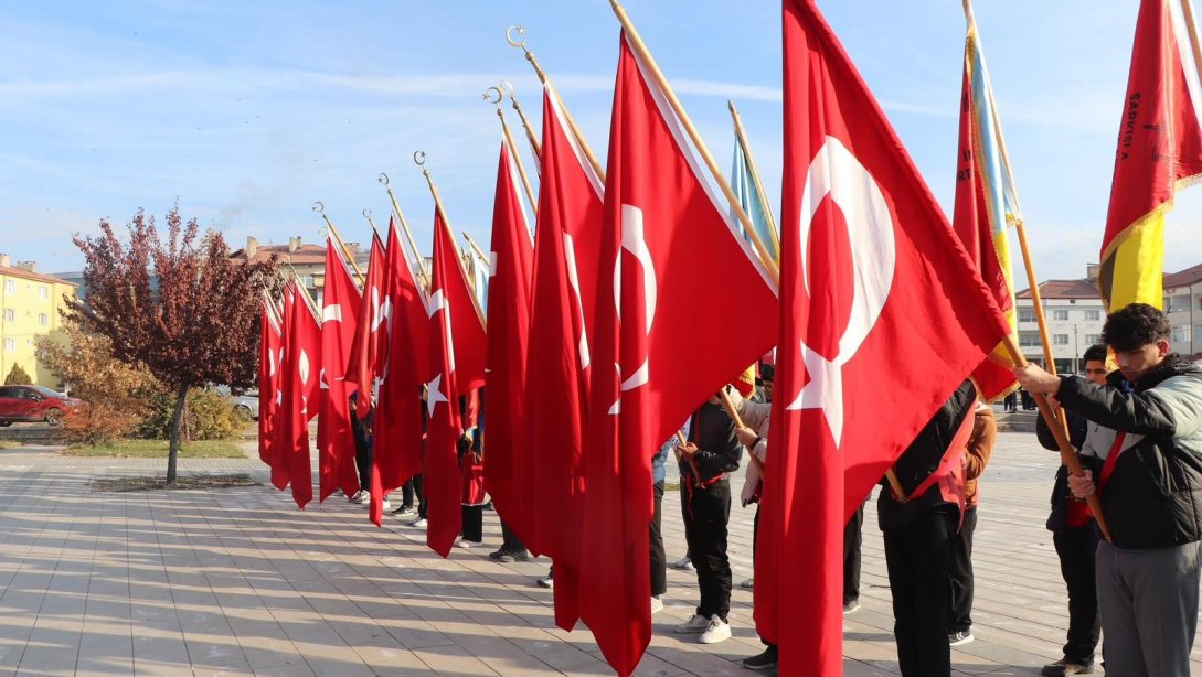 Kaymakamımız Sayın Samet ÖZTÜRK,  İlçe Milli Eğitim Müdürümüz Sayın Ekrem YURT ve ilçe protokolünün katılımlarıyla 